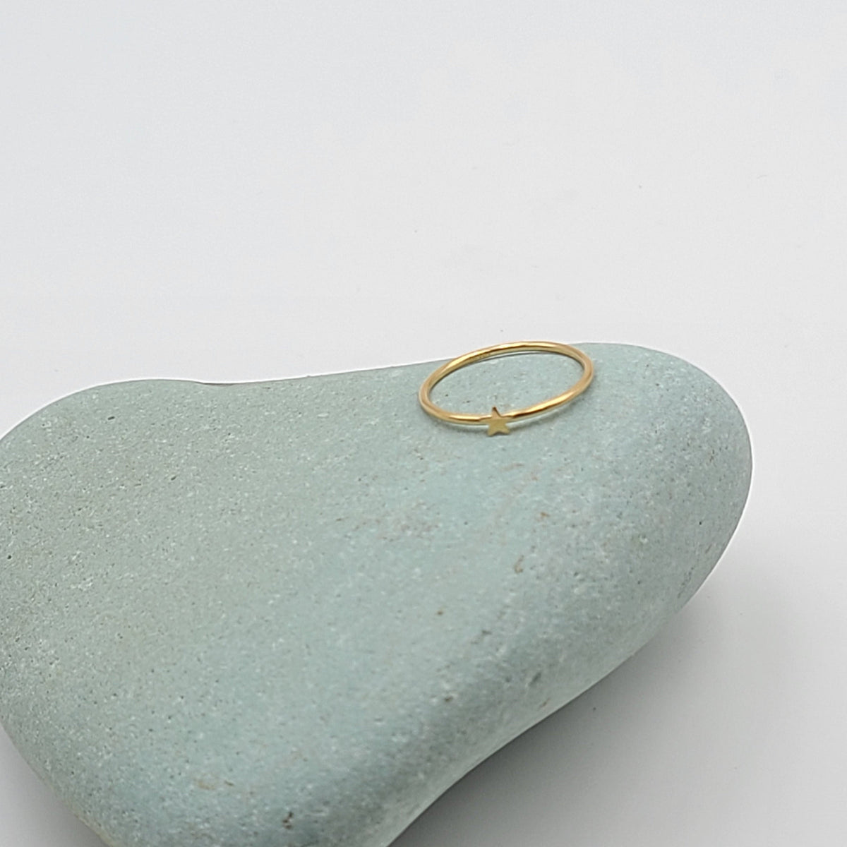 14k Gold Filled CELESTIAL STAR RING, Minimalist Style Thin Band Simple Stackable Ring Jewelry