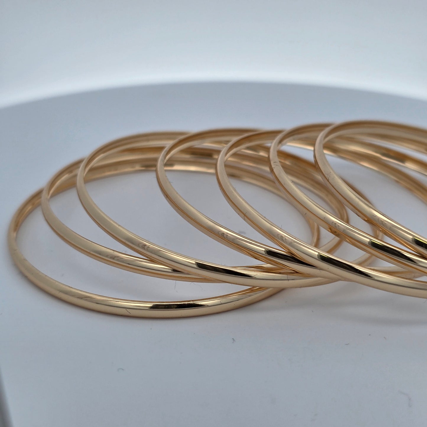 Set Of 7  Bangles- Durable Gold Plated Stackable Bangle Bracelets Perfect For Women And Bridesmaid Gift